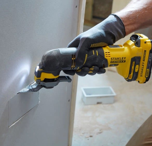 HERRAMIENTA MULTIUSO OSCILANTE INALAMBRICO 20V 2/BAT - C/CARG STANLEY SCT500D2K-B21