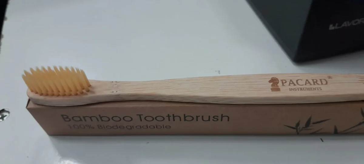 cepillo de bamboo1