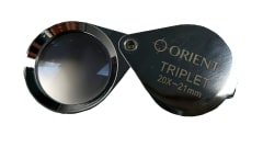 LUPA ORIENT TRIPLET 20X21MM