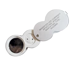 LUPA TRIPLET PLATEADO C-LUZ (40X-25MM)