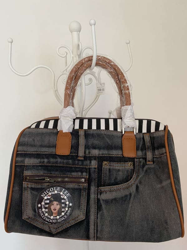 CARTERA NICOLE LEE PAOLA IS TOMBOY MEZCLILLA NEGRA