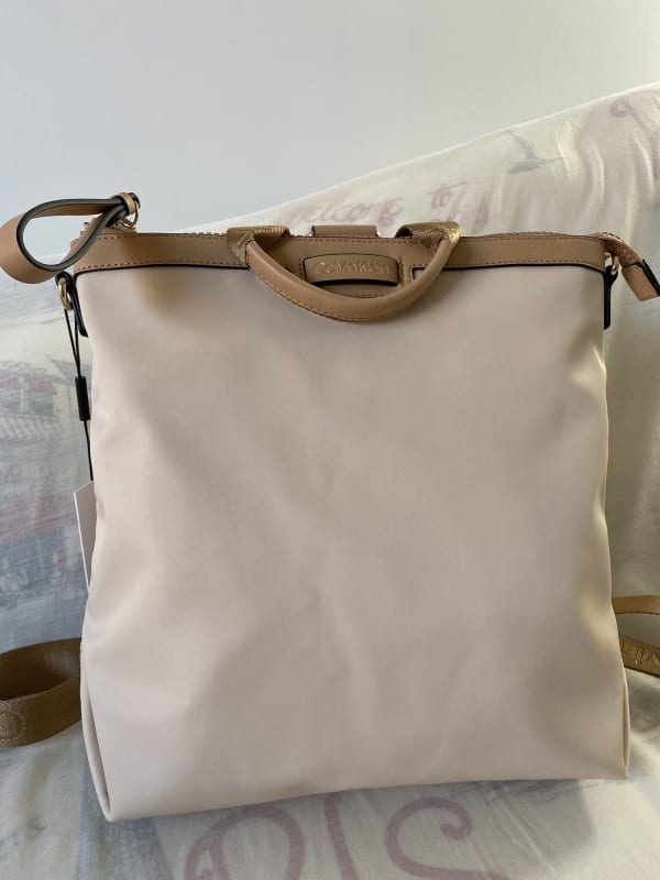 MOCHILA CALVIN KLEIN BEIGE