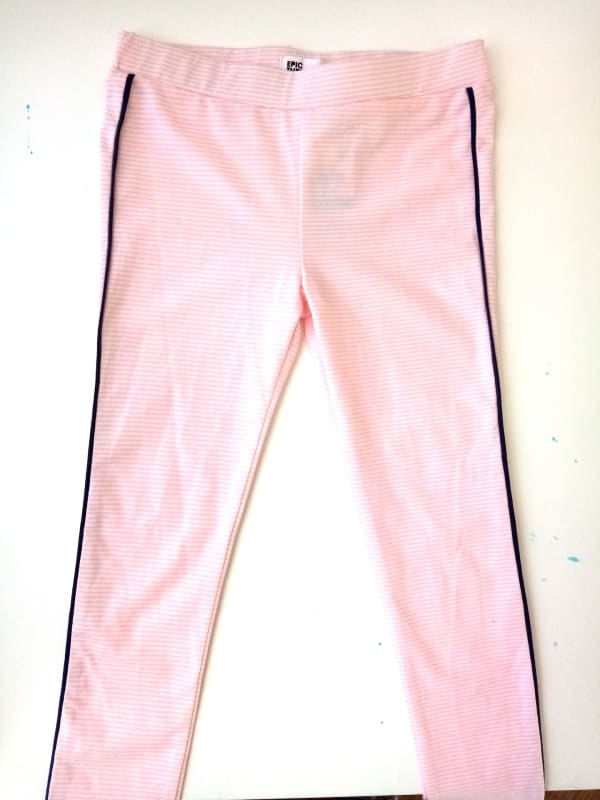 CALZA NIÑA EPIC THREADS ROSA A RAYAS