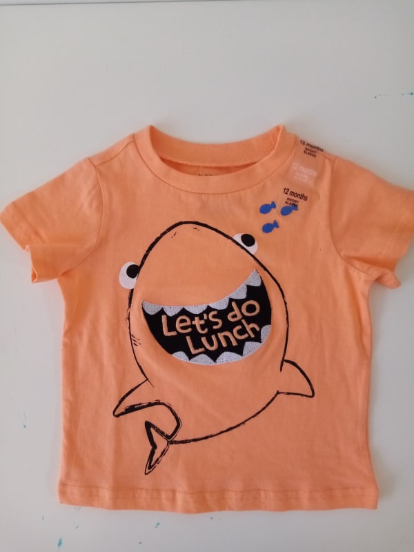 POLERA BEBE FIRST IMPRESSIONS LUCUMA