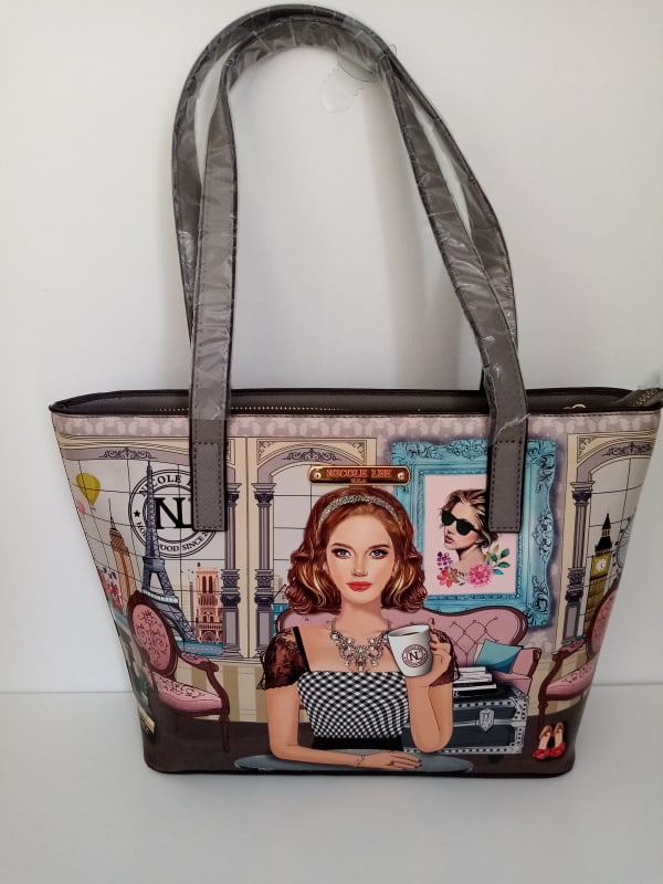 CARTERA NICOLE LEE GRIS DIBUJOS