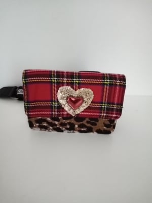 RIÑONERA BETSEY JOHNSON ESCOCESA1