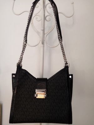 CARTERA MICHAEL KORS NEGRACON CORREA2