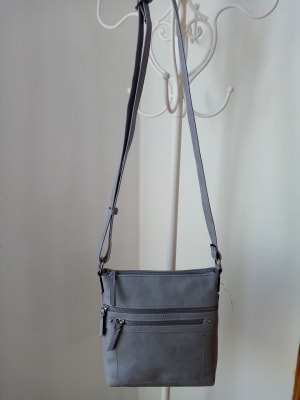 CARTERA INTERNATIONAL CONCEPT GRIS 1