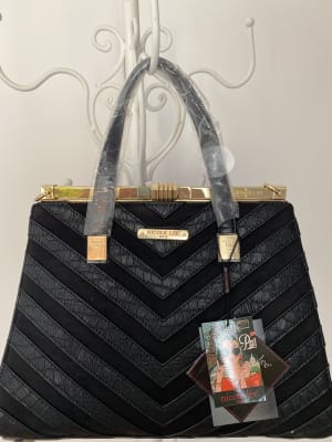 CARTERA NICOLE LEE CON DORADO3