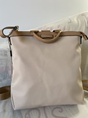 MOCHILA CALVIN KLEIN BEIGE1