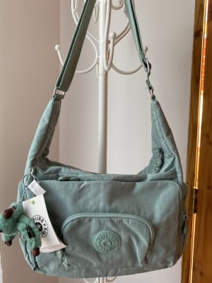 BOLSO KIPLING VERDE1