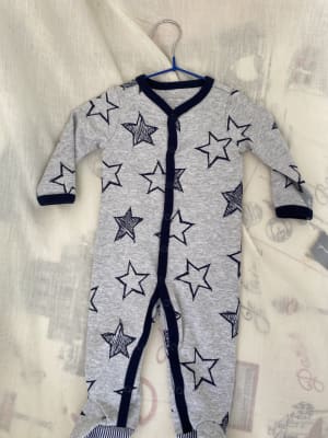 BODY BEBE FIRST IMPRESSIONS GRIS1