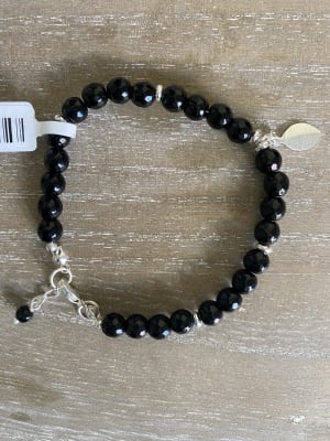 PULSERA NEGRA1