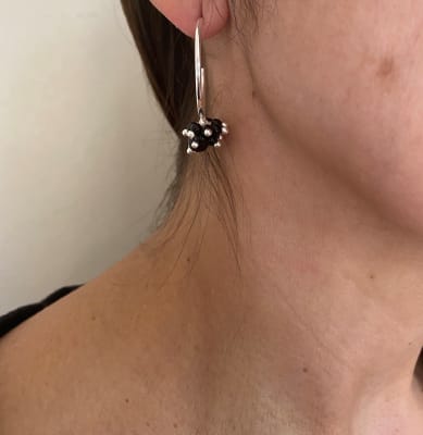 ARO ORO BLANCO PIEDRA NEGRA1