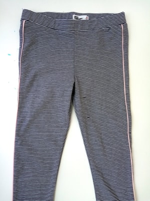 CALZA NIÑA EPIC THREADS AZUL CON RAYAS1