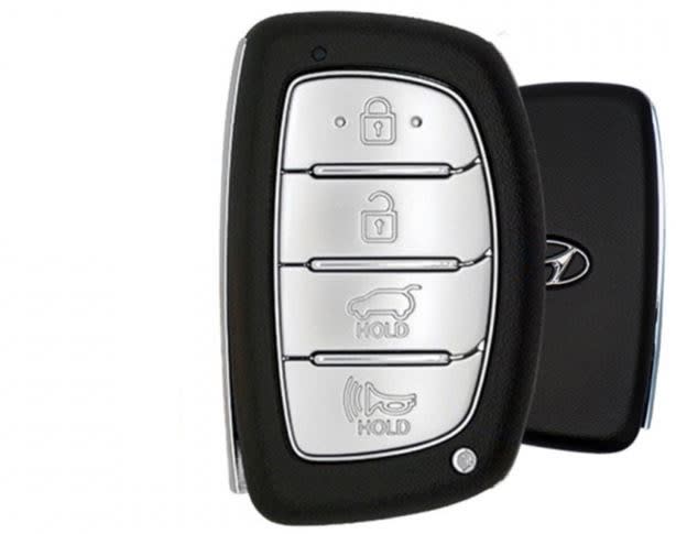 16-18 HYUNDAI TUCSON - SMART KEY - TQ8-FOB-4F07  PN: 95440-D3100 3+1 H.