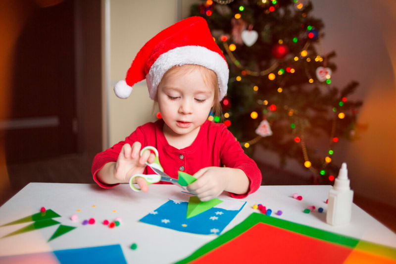 Manualidades fáciles para hacer con niños en Navidad