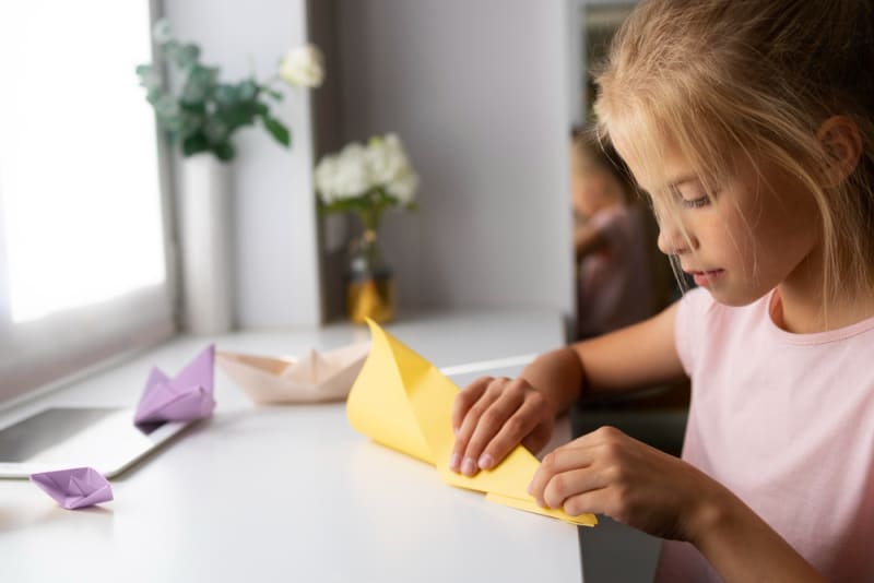 LOS BENEFICIOS DEL ORIGAMI EN NIÑOS: MÁS ALLÁ DEL PAPEL