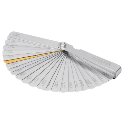 Calibrador De Bujias y Válvulas, 32 Hojas  STD / MM Truper 143971