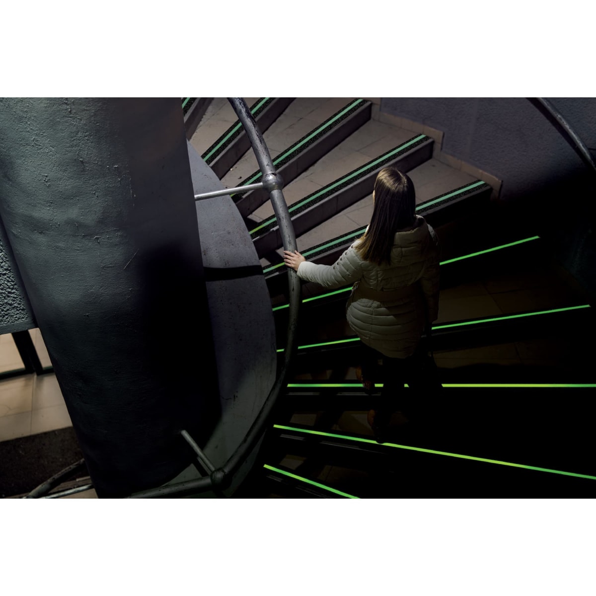 Cinta Antideslizante Fotoluminiscente 2