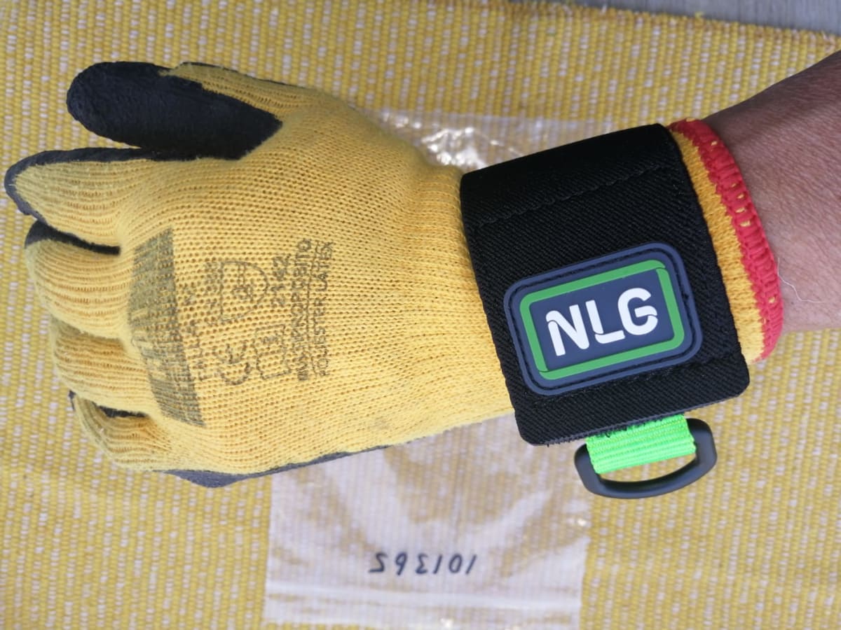 Muñequera Portaherramientas Elástica Carga 3Kg NLG 1013655