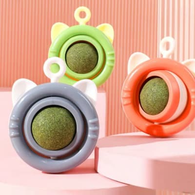 JUGUETE GATO CATNIP BOLITA DE PARED