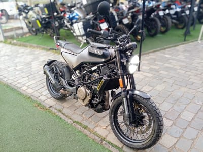 HUSQVARNA SVARTPILEN 401 2022