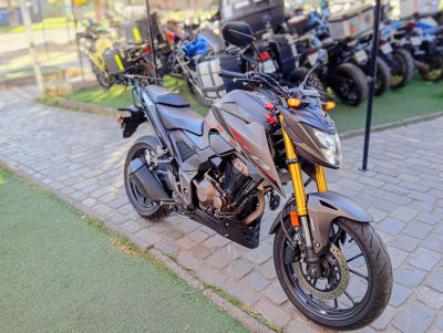 HONDA CB 300 TWISTER 2025