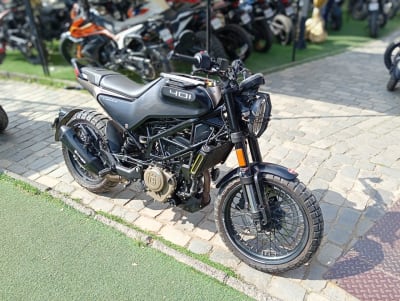 HUSQVARNA SVARTPILEN 401 2023
