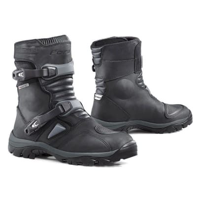 Forma – Adventure Low Negra T-43