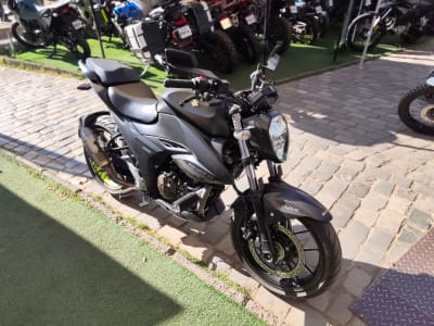 SUZUKI GIXXER 250 DI 2025