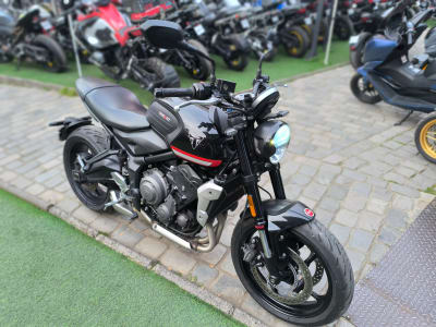 TRIUMPH TRIDENT 660 2022