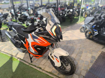 KTM 1290 SUPER ADVENTURE R 2024