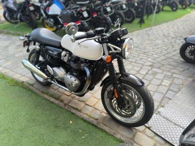 TRIUMPH THRUXTON 1200 2017