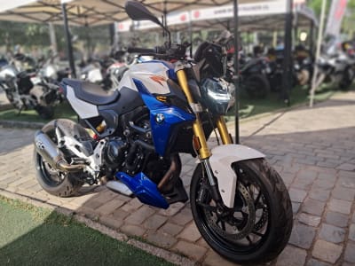 BMW F900 R 2024