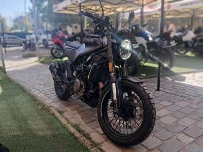 HUSQVARNA SVARTPILEN 401 2023