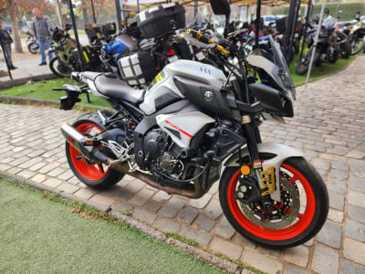 YAMAHA MT-10 2021