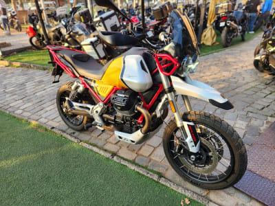 MOTO GUZZI V85TT año 2021
