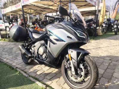 CFMOTO CF 650 GT 2023