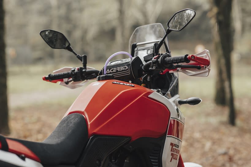 Estanque bencina Tenere 7003