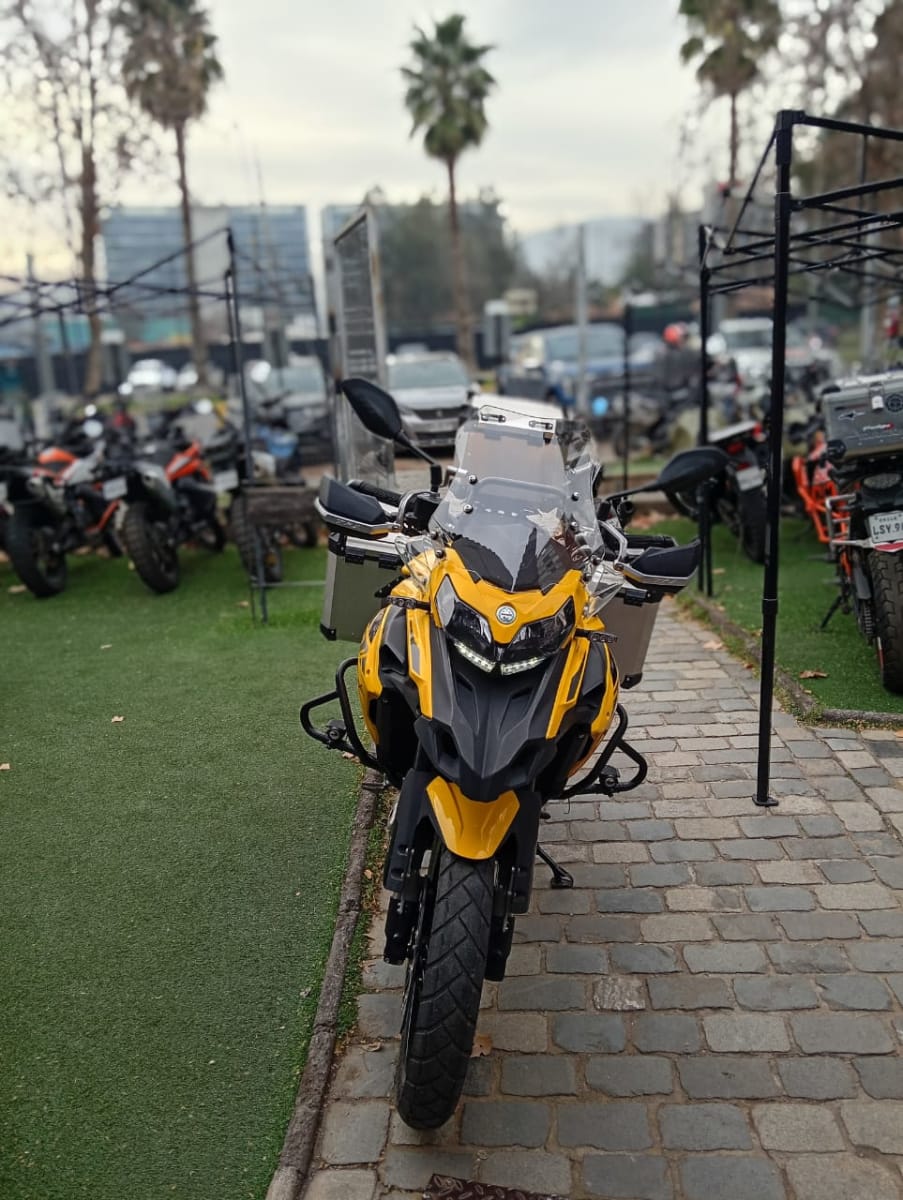 BENELLI TRK 502 X 20251