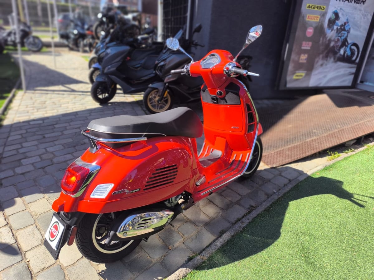 VESPA GTS SUPER 300 20252