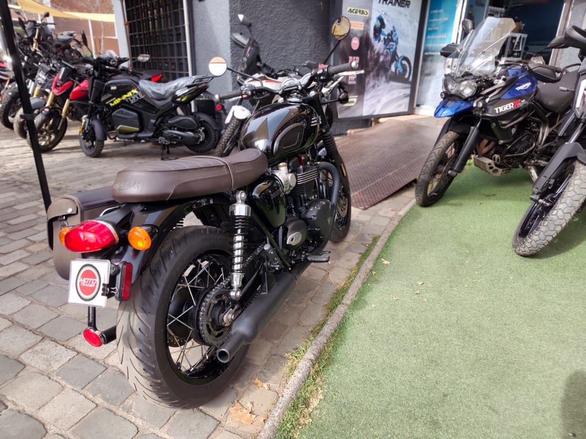 TRIUMPH BONNEVILLE T120 20242