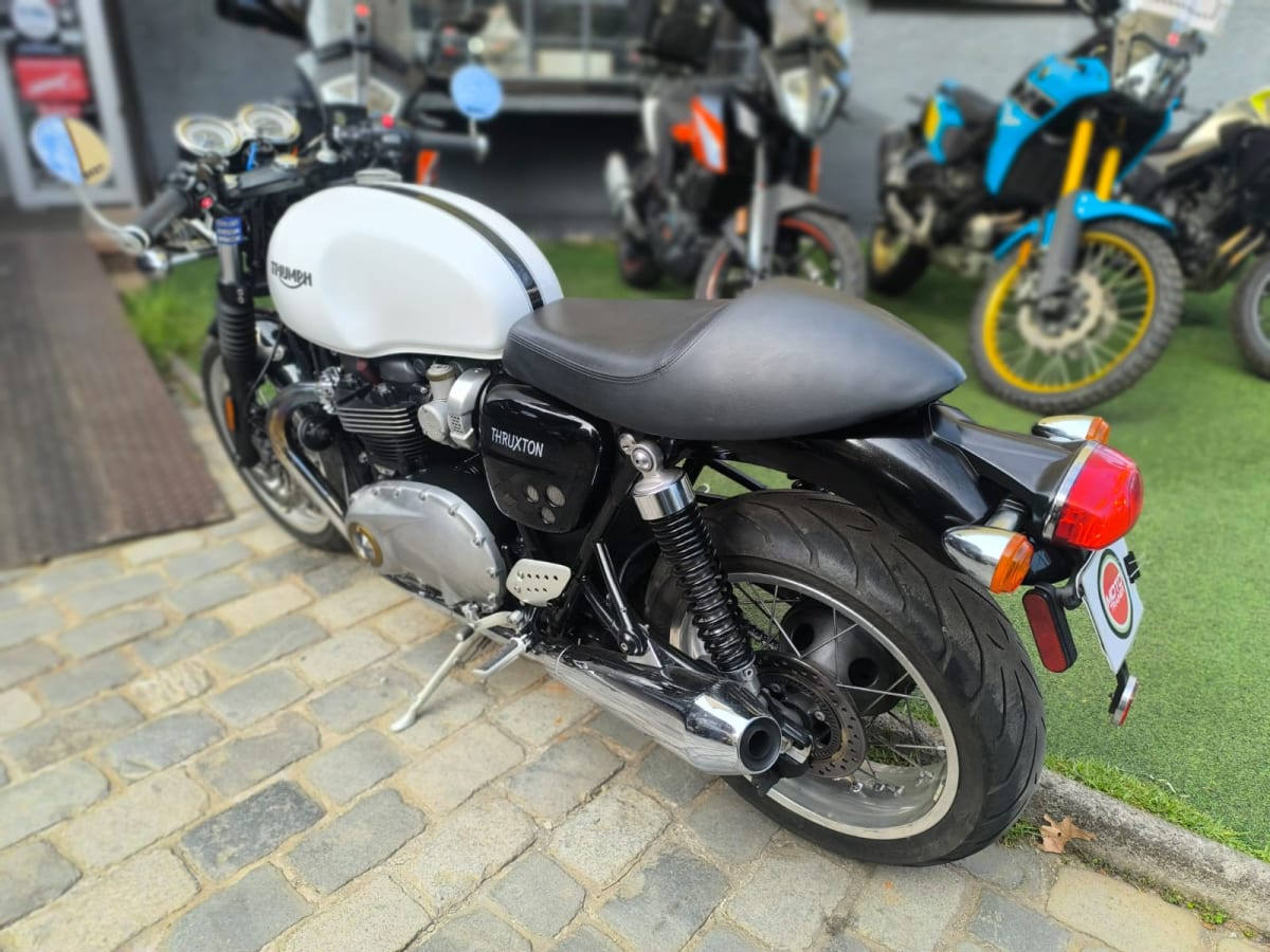 TRIUMPH THRUXTON 1200 20174