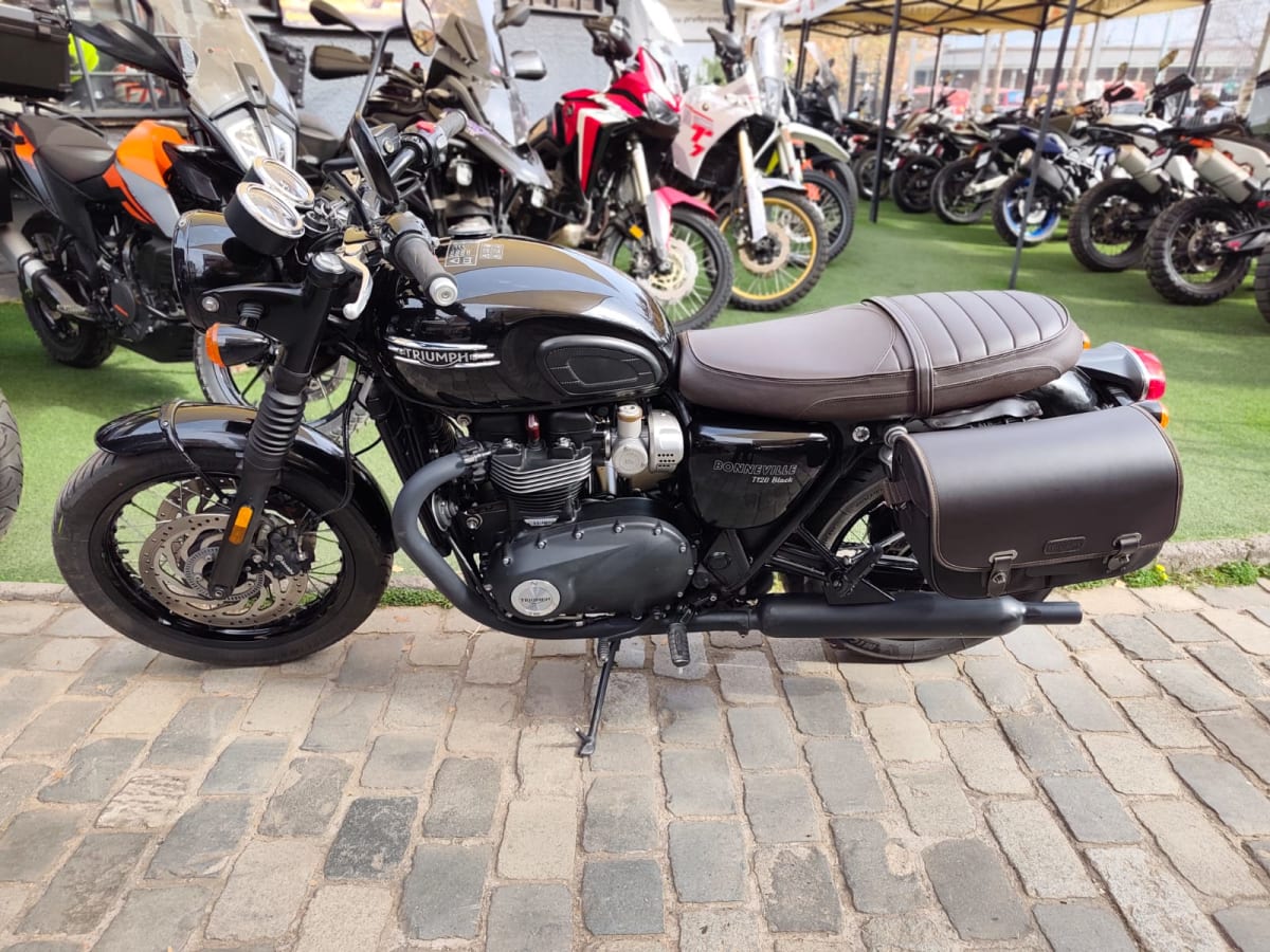 TRIUMPH BONNEVILLE T120 20247