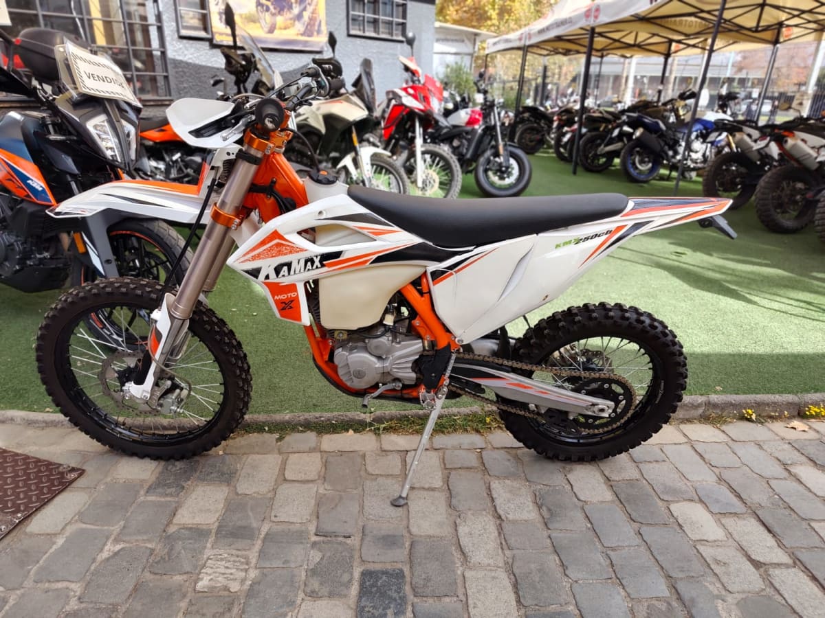 KAMAX 250 CB 2025 ENDURO3