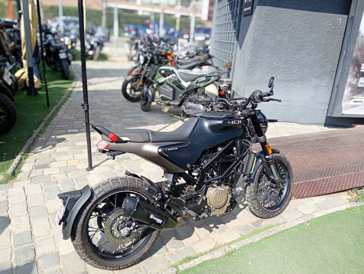 HUSQVARNA SVARTPILEN 401 20234