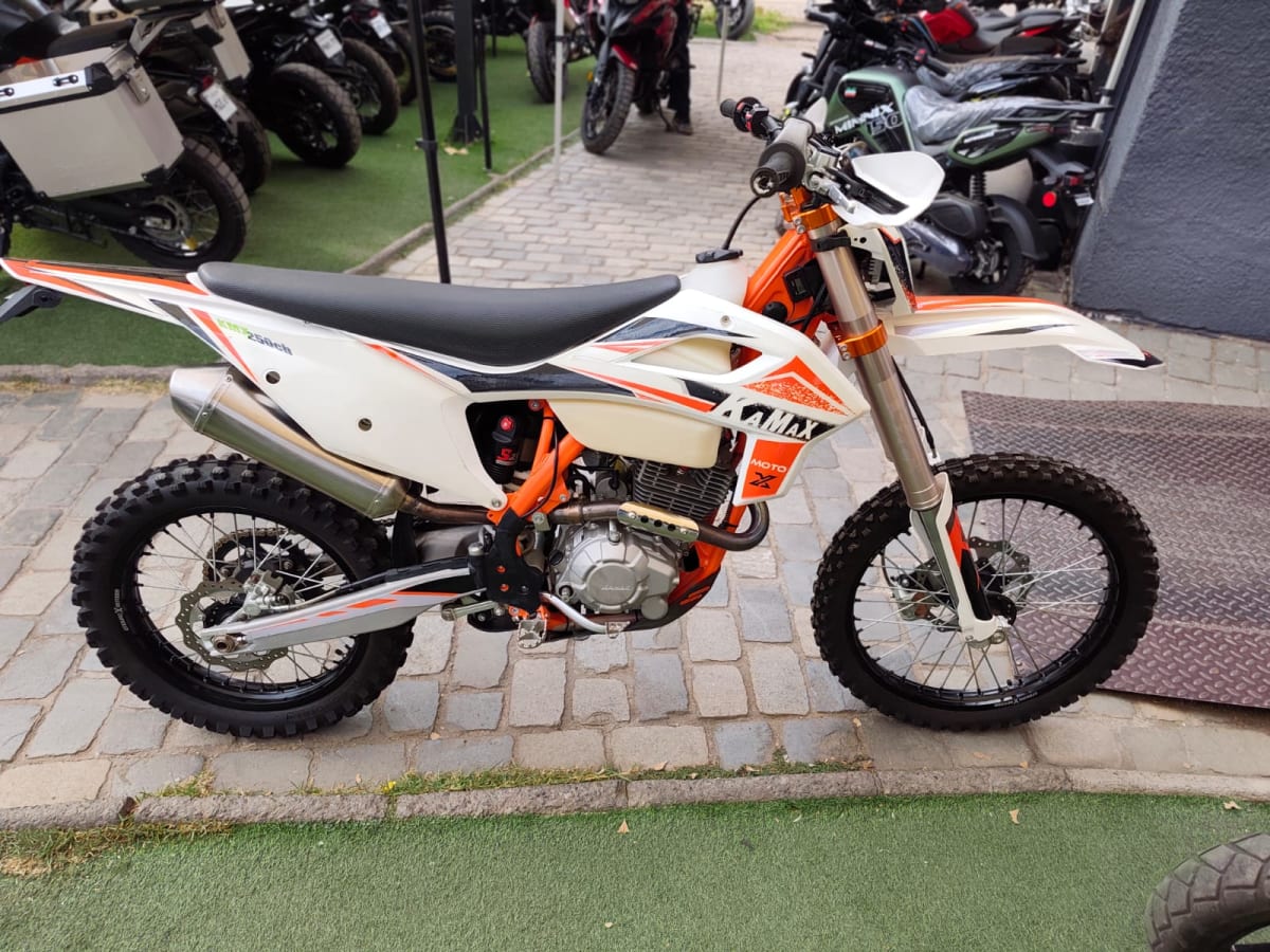 KAMAX 250 CB 2025 ENDURO4