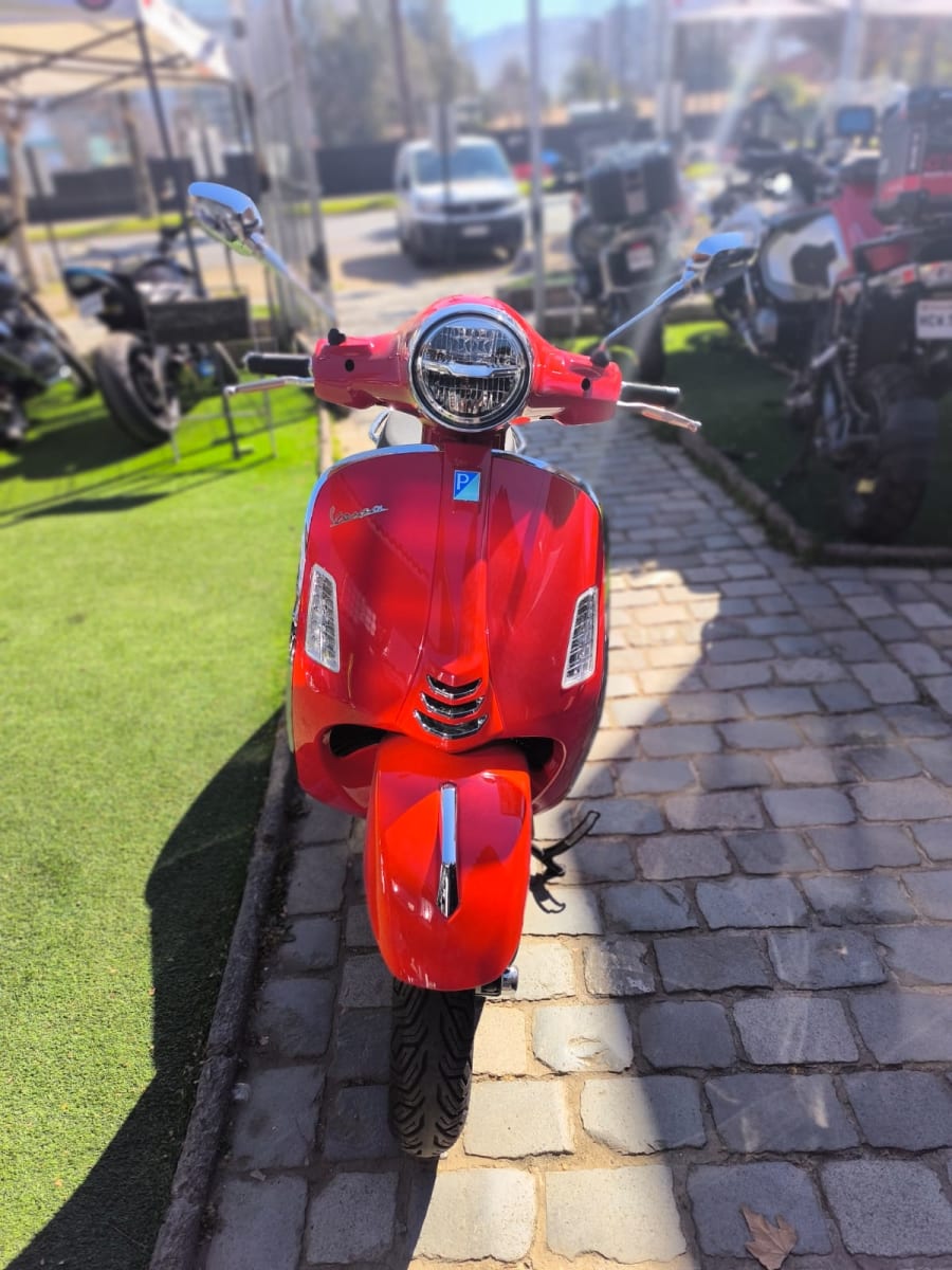 VESPA GTS SUPER 300 20253