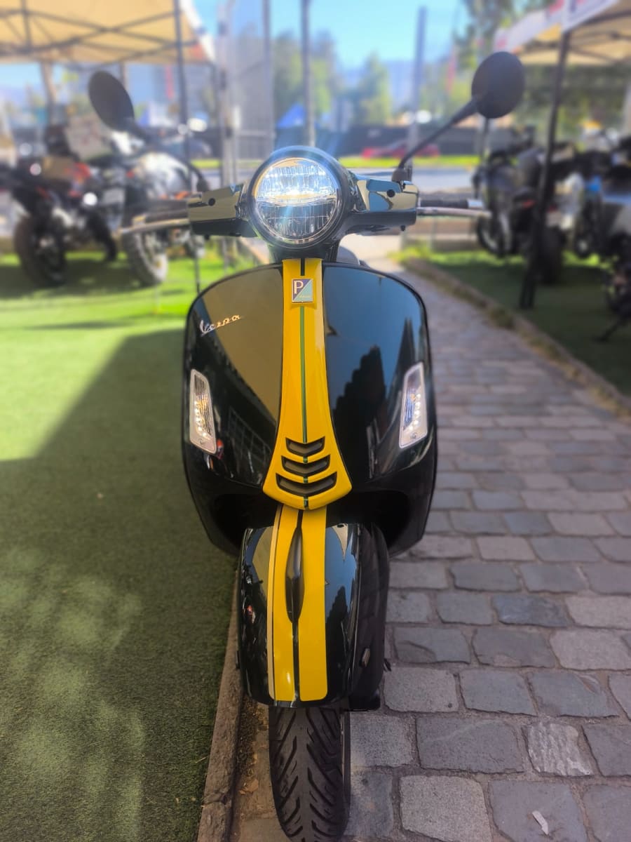 VESPA GTS 300 20223